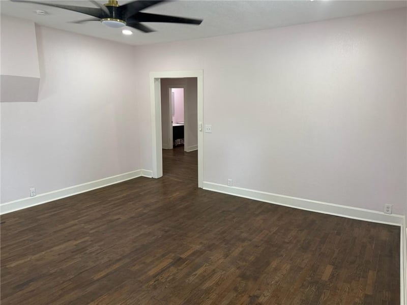 415 20th St, Lexington, MO 64067