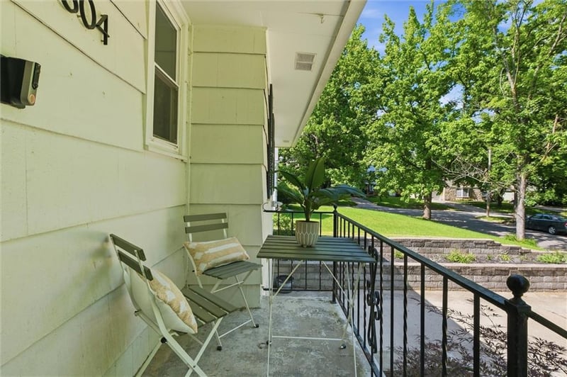 8804 Custer Trl, Kansas City, MO 64131