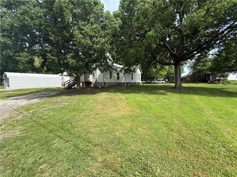 1115 Virginia St, Sabetha, KS 66534