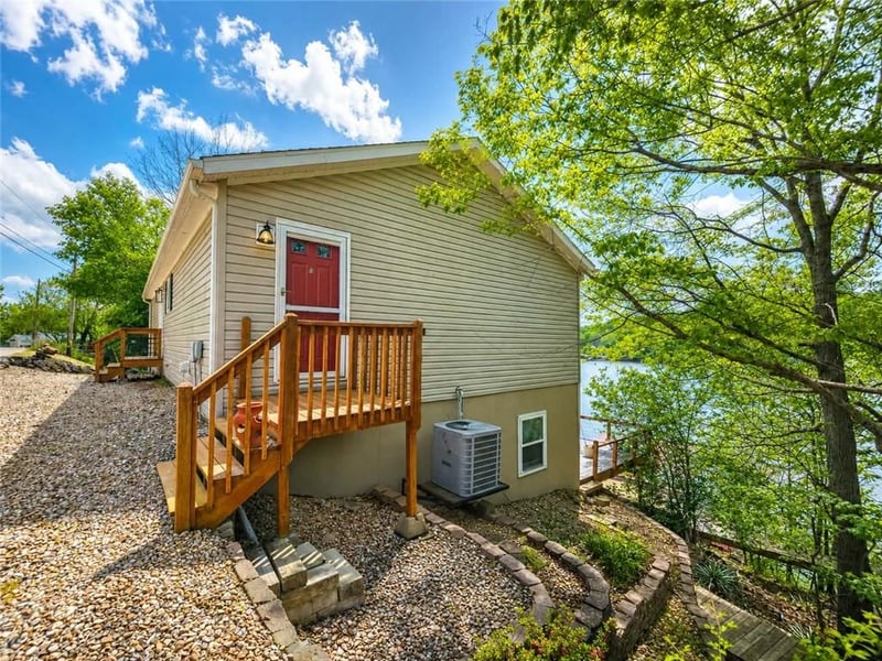 594 Redbud Ln, Gravois Mills, MO 65037