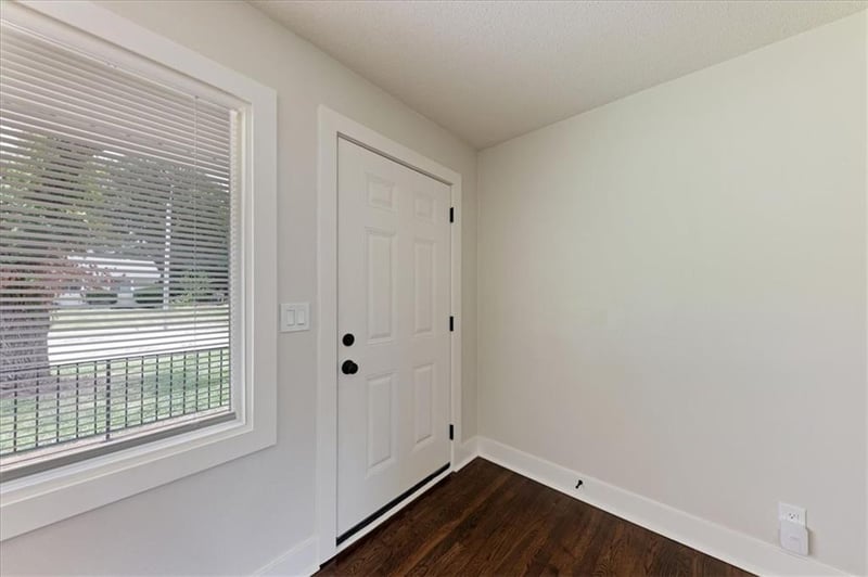 4015 Lawn Ave, Kansas City, MO 64130