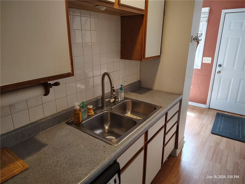 11917 91st Ter, Lenexa, KS 66215