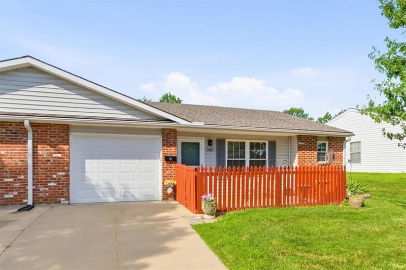 7845 Freeman Ave, Kansas City, KS 66112