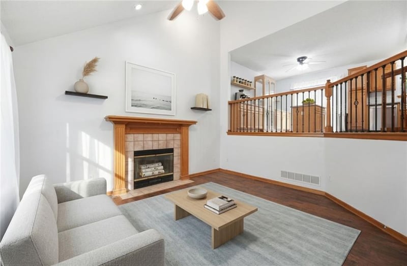 403 Woodland Ave, Smithville, MO 64089