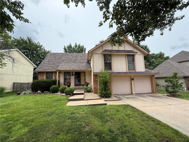11201 W 114th St, Overland Park, KS 66210
