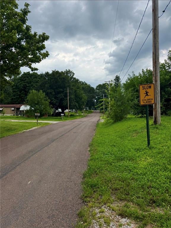 207 6th St, Urich, MO 64788