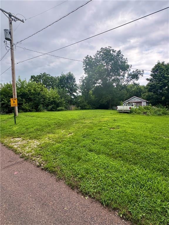 207 6th St, Urich, MO 64788