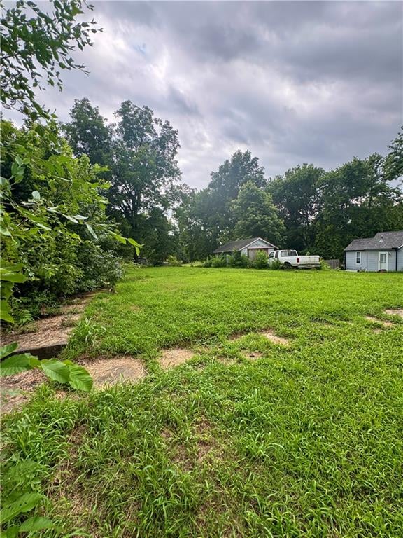 207 6th St, Urich, MO 64788
