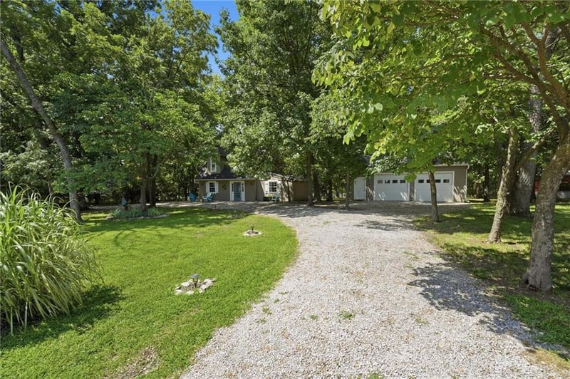 173 Fascination Ln, Linn Valley, KS 66040