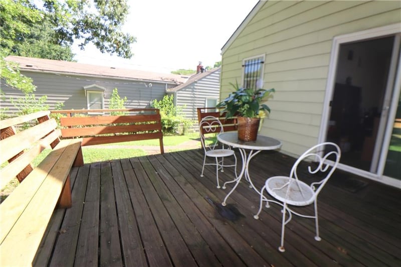 6406 Walrond Ave, Kansas City, MO 64132