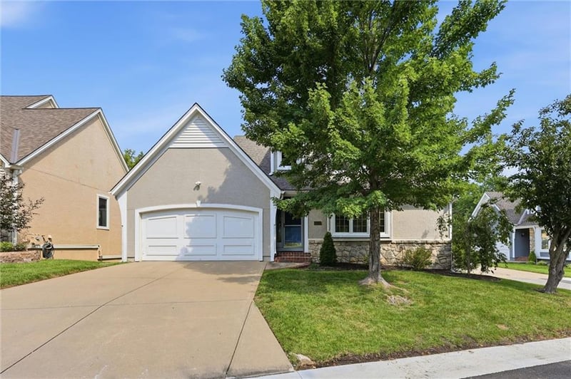 6216 126th St, Overland Park, KS 66209