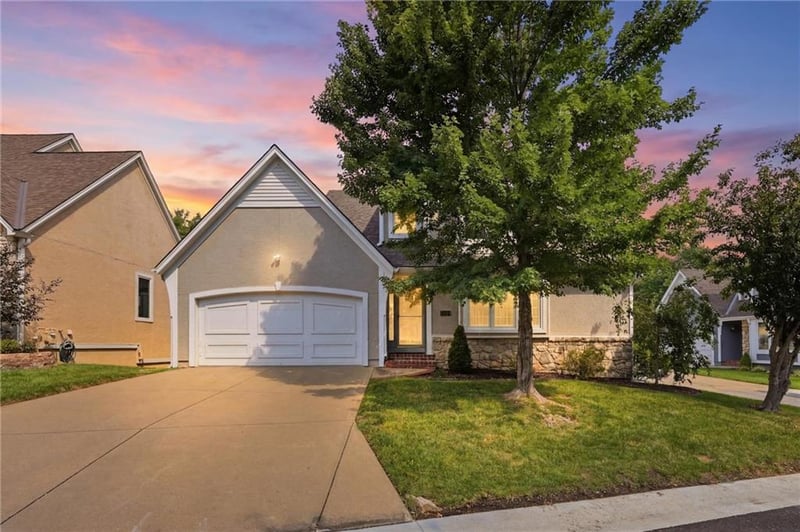 6216 126th St, Overland Park, KS 66209