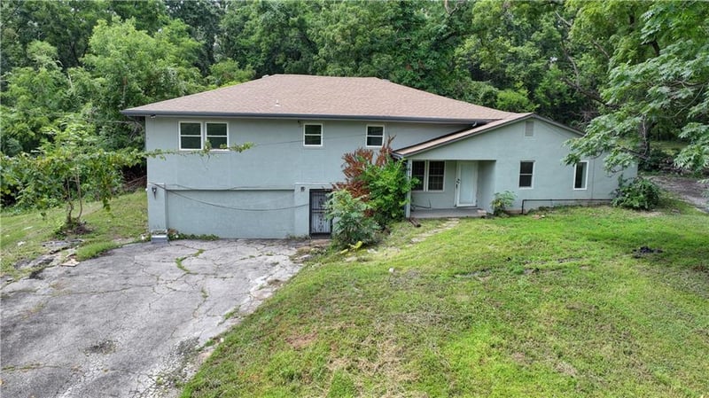 2618 51st St, Kansas City, KS 66104