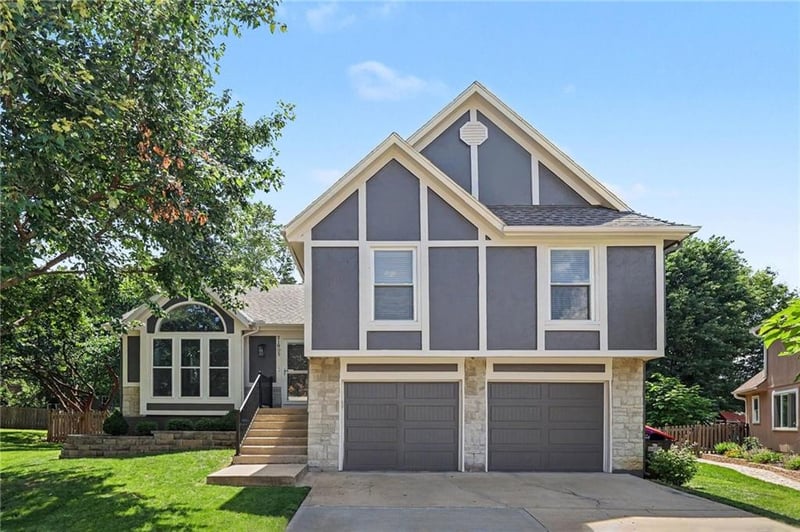 21805 52nd Ter, Shawnee, KS 66226