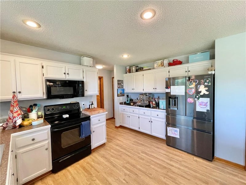 2224 Ivory Cir, Excelsior Springs, MO 64024