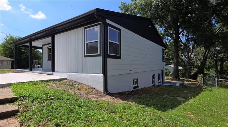 1201 49th St, Kansas City, KS 66102