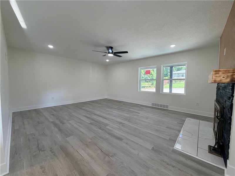1201 49th St, Kansas City, KS 66102