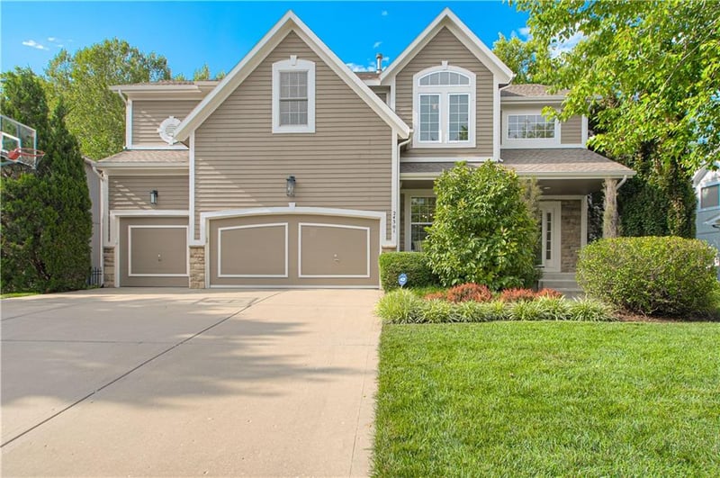 24301 80th Pl, Lenexa, KS 66227