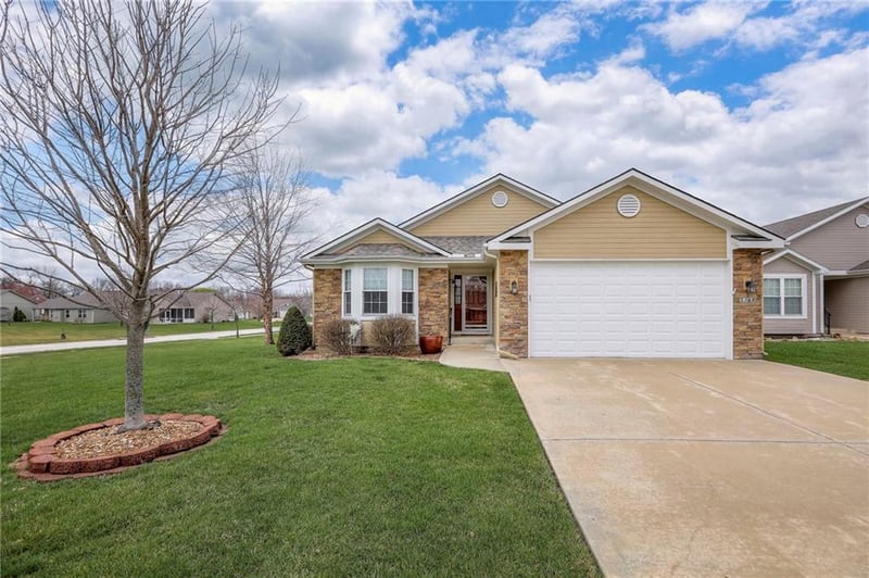 5368 Davidson Ct, Independence, MO 64055