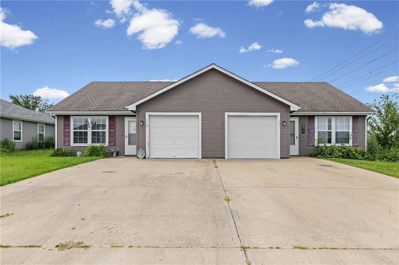741 Pinewood St, Gardner, KS 66030