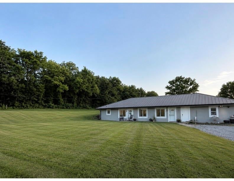 400 1601st Rd, Kingsville, MO 64061