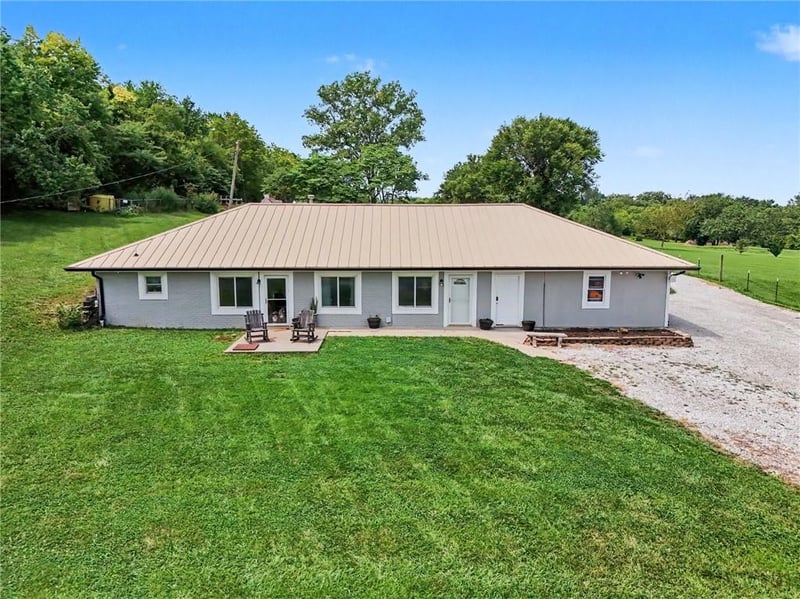 400 1601st Rd, Kingsville, MO 64061