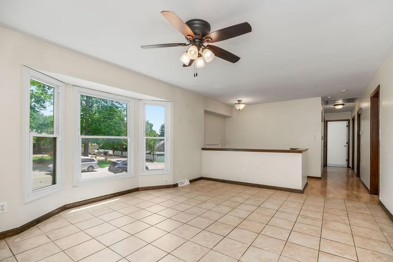 409 Duncan Rd, Blue Springs, MO 64014