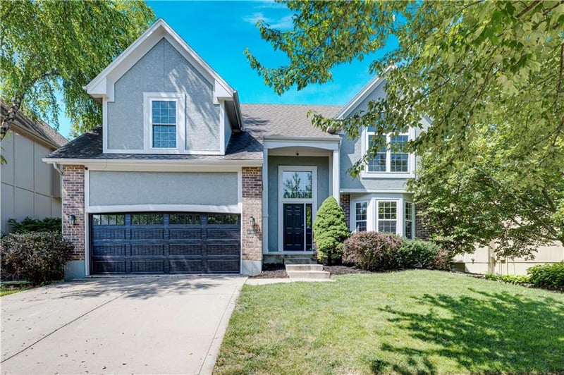 13113 131st St, Overland Park, KS 66213