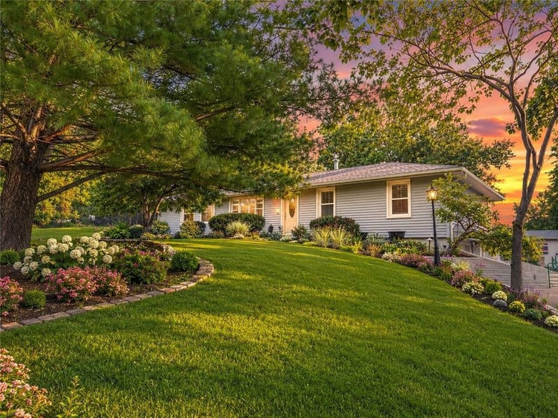 4340 Gleason Rd, Kansas City, MO 64151
