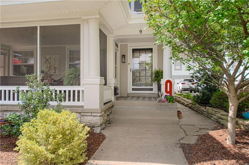 9 57th St, Kansas City, MO 64113