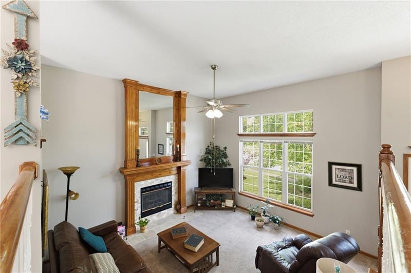 128 Highland Dr, Raymore, MO 64083