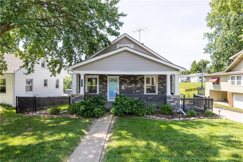 3510 Mitchell Ave, St Joseph, MO 64507