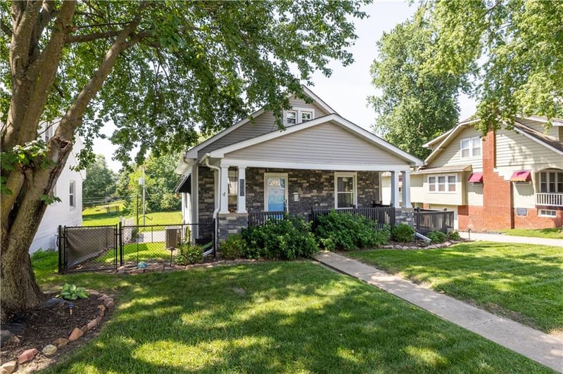 3510 Mitchell Ave, St Joseph, MO 64507