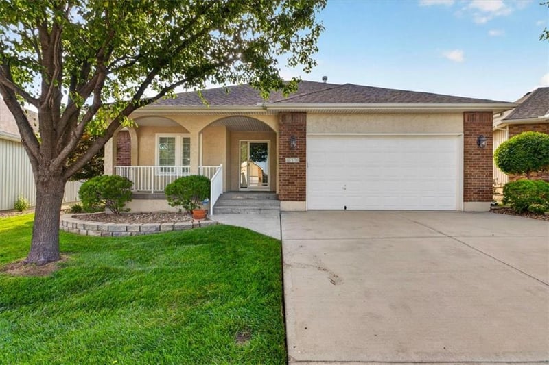 4776 SW Leafwing Dr, Lee's Summit, MO 64082