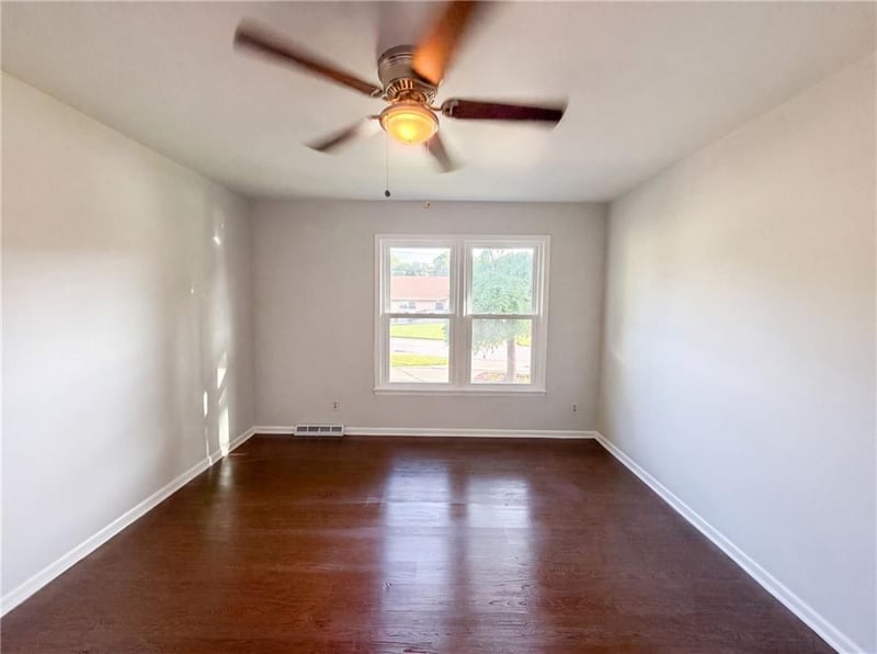3801 73rd St, Kansas City, MO 64132