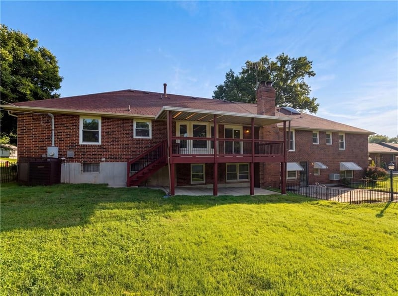 3801 73rd St, Kansas City, MO 64132