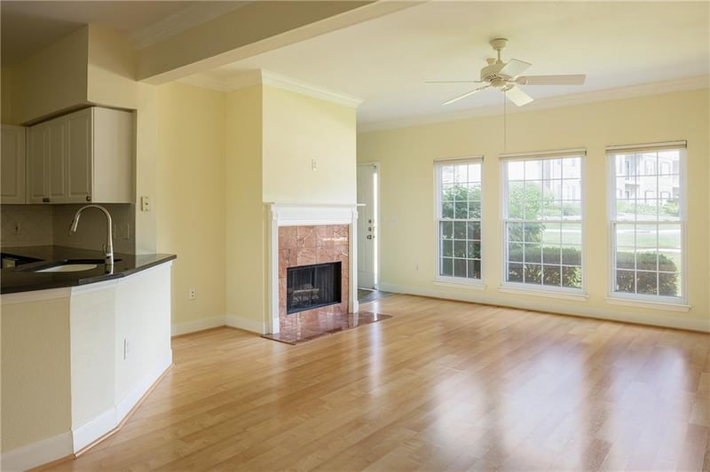 11603 Tomahawk Creek Pw #G, Leawood, KS 66211