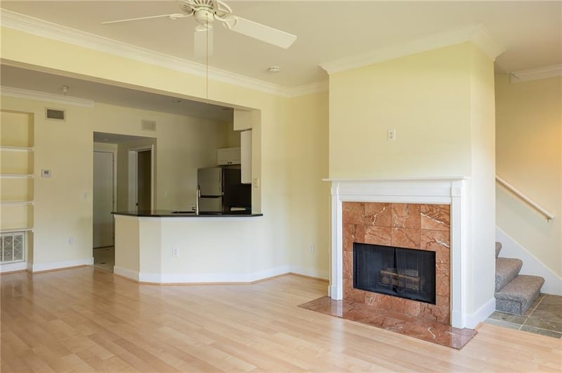 11603 Tomahawk Creek Pw #G, Leawood, KS 66211