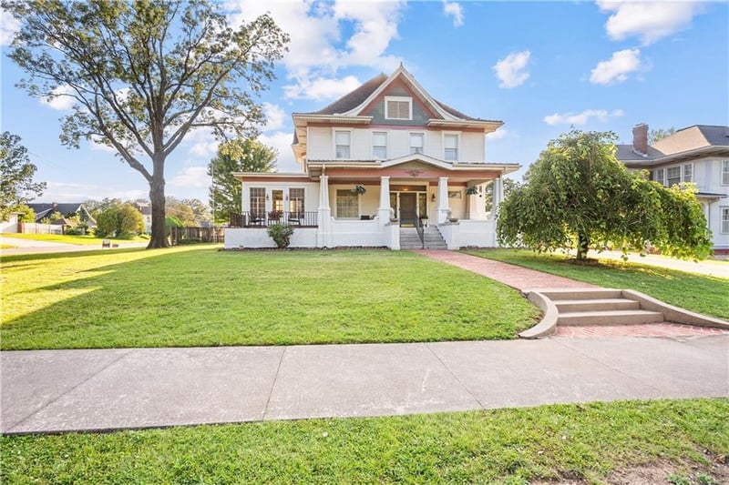 512 Willow St, Coffeyville, KS 67337
