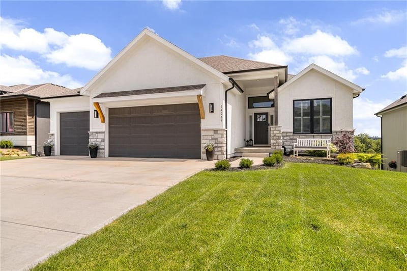 14219 S Houston St, Olathe, KS 66061