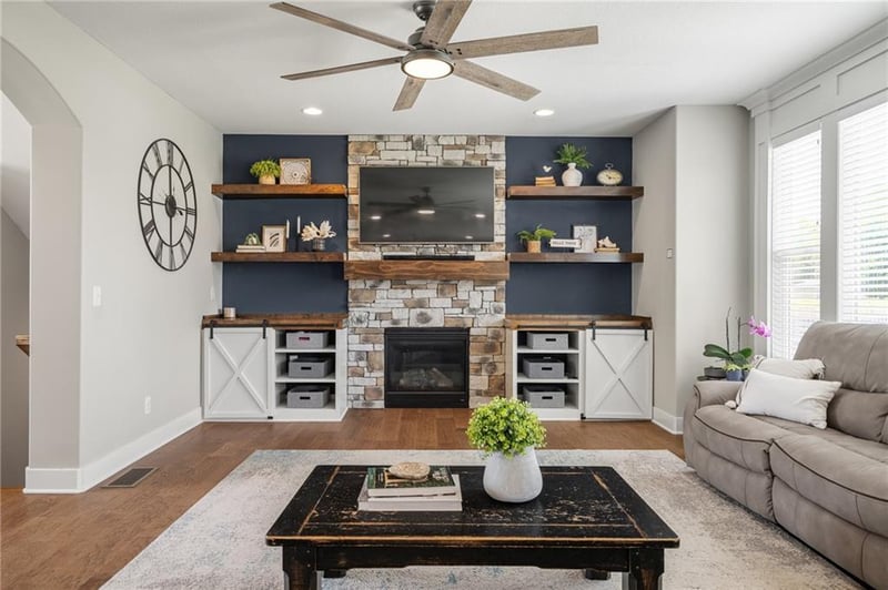 16972 S Hunter St, Olathe, KS 66062