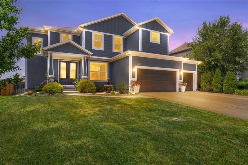 16972 S Hunter St, Olathe, KS 66062