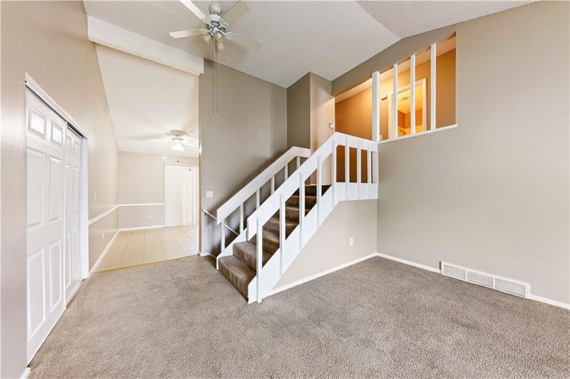 84568458 Lane Dr, Kansas City, MO 64138