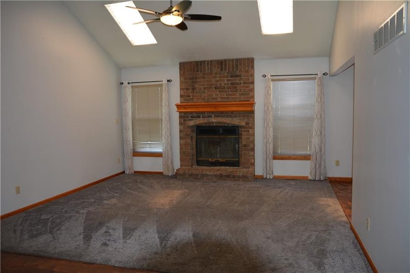 2319 Leann Dr, Blue Springs, MO 64014