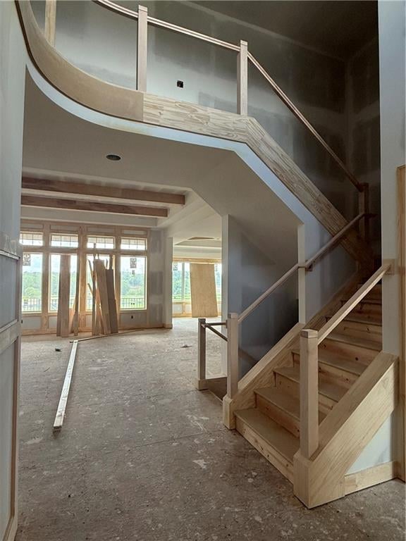 18501 Windsor St, Overland Park, KS 66085