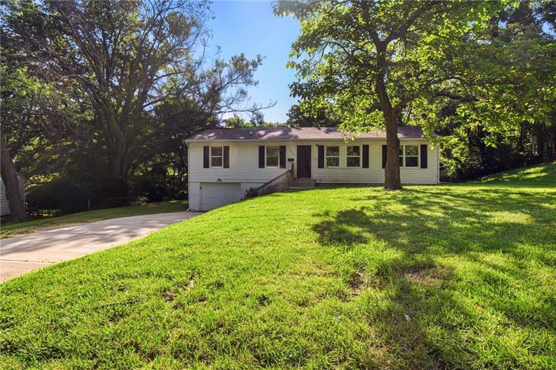 10405 Richmond Ave, Kansas City, MO 64134