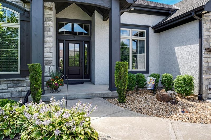 25005 114th St, Olathe, KS 66061