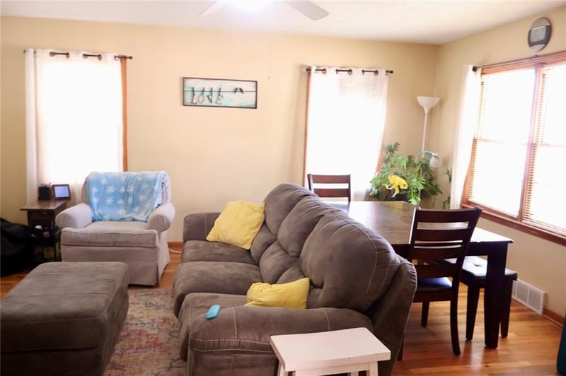 218 Market St, Warrensburg, MO 64093