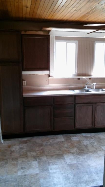 203 Pine St, Liberty, MO 64068