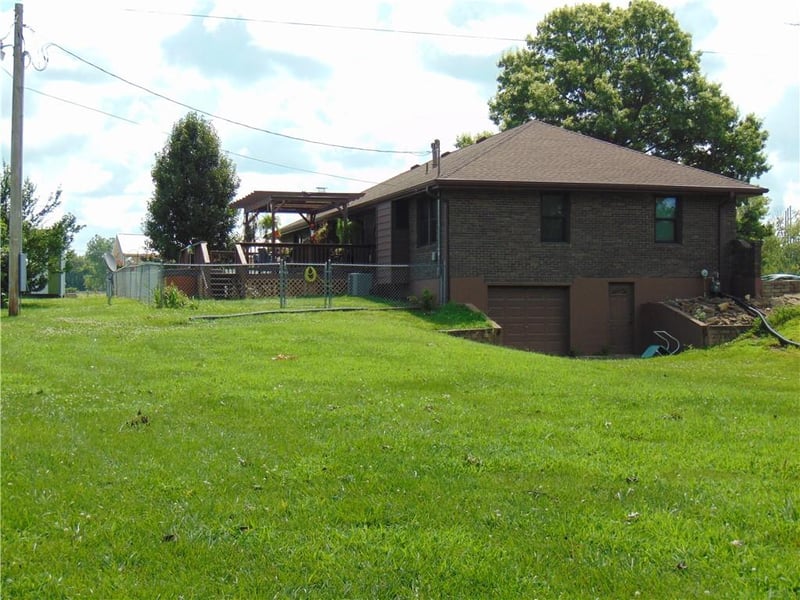 22506 291st St, Harrisonville, MO 64701
